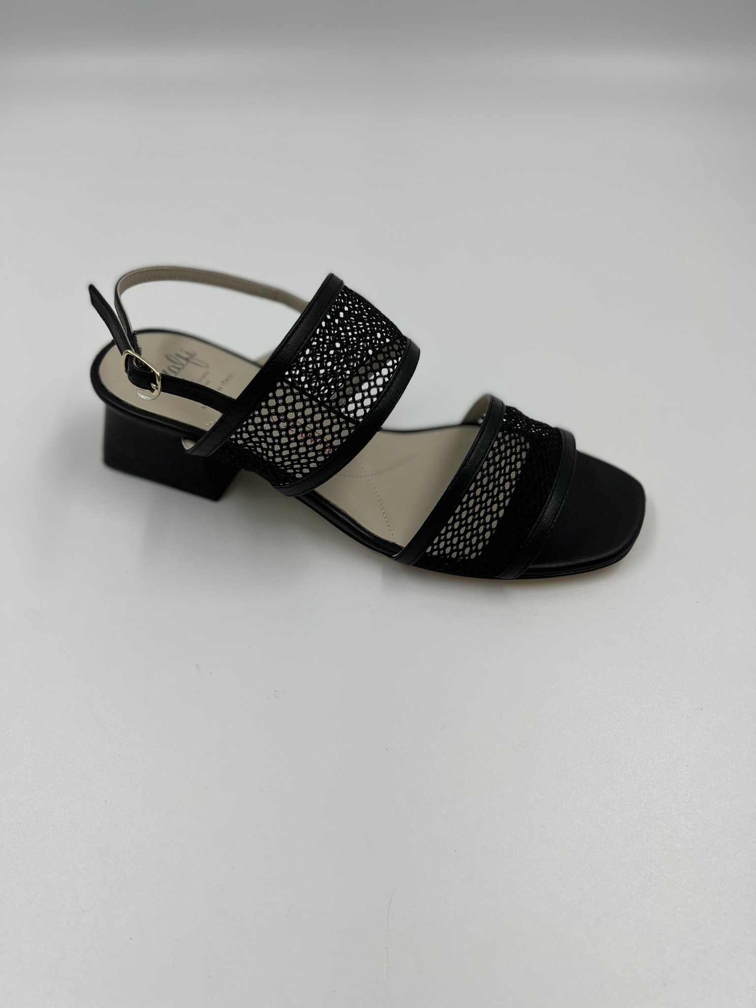 Chaussures Femme AMALFI Monica - Taille 5.5B US - Talons Mi-hauteur Blancs - Occasion Mais élégantes