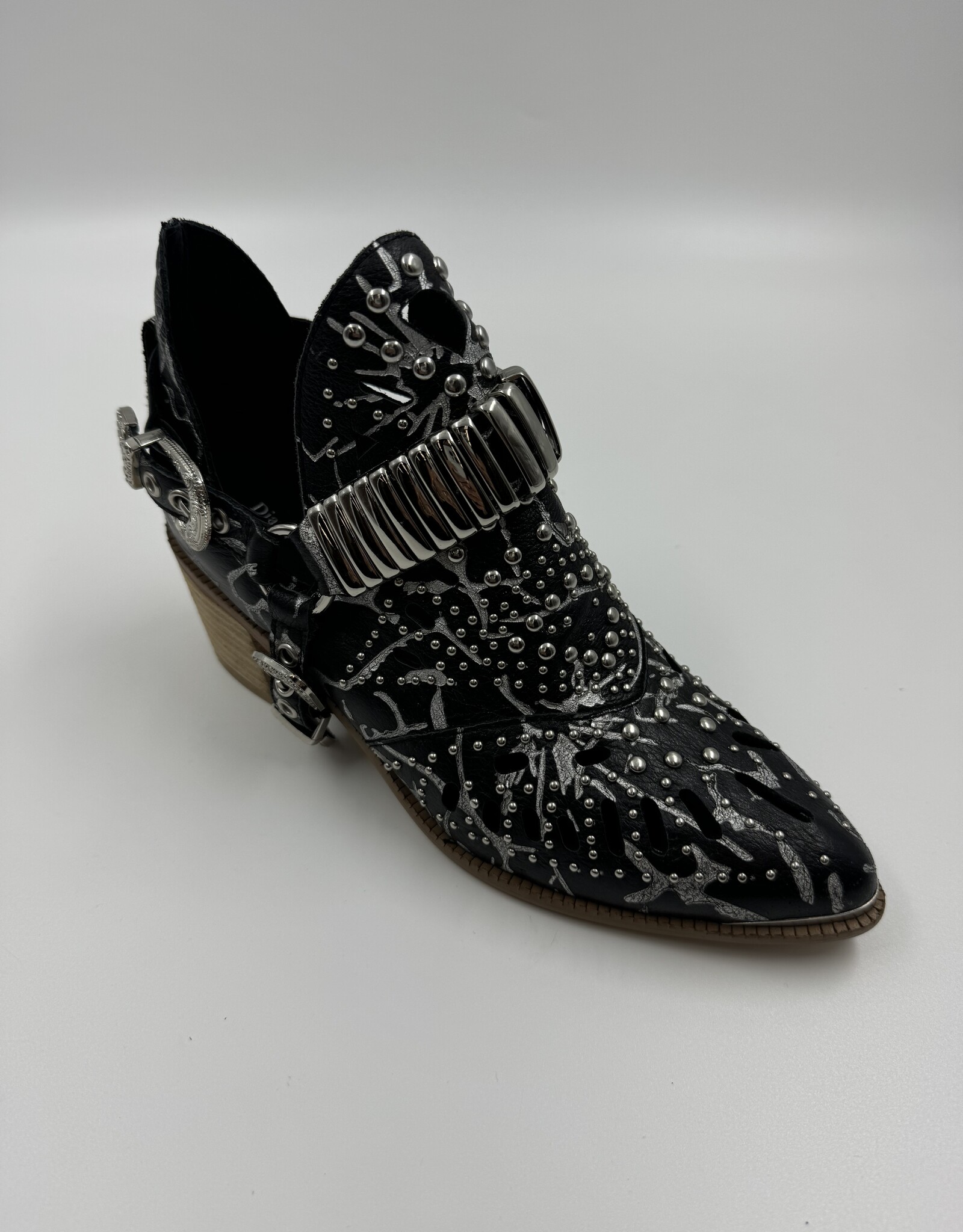 DJANGO ANDJULIETTE HASP