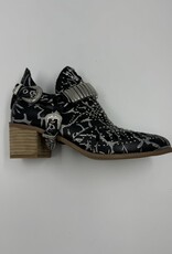 DJANGO ANDJULIETTE HASP