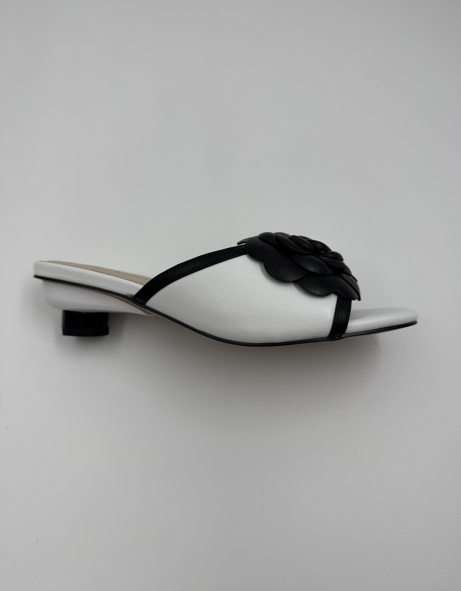 DJANGO ANDJULIETTE KEERIA