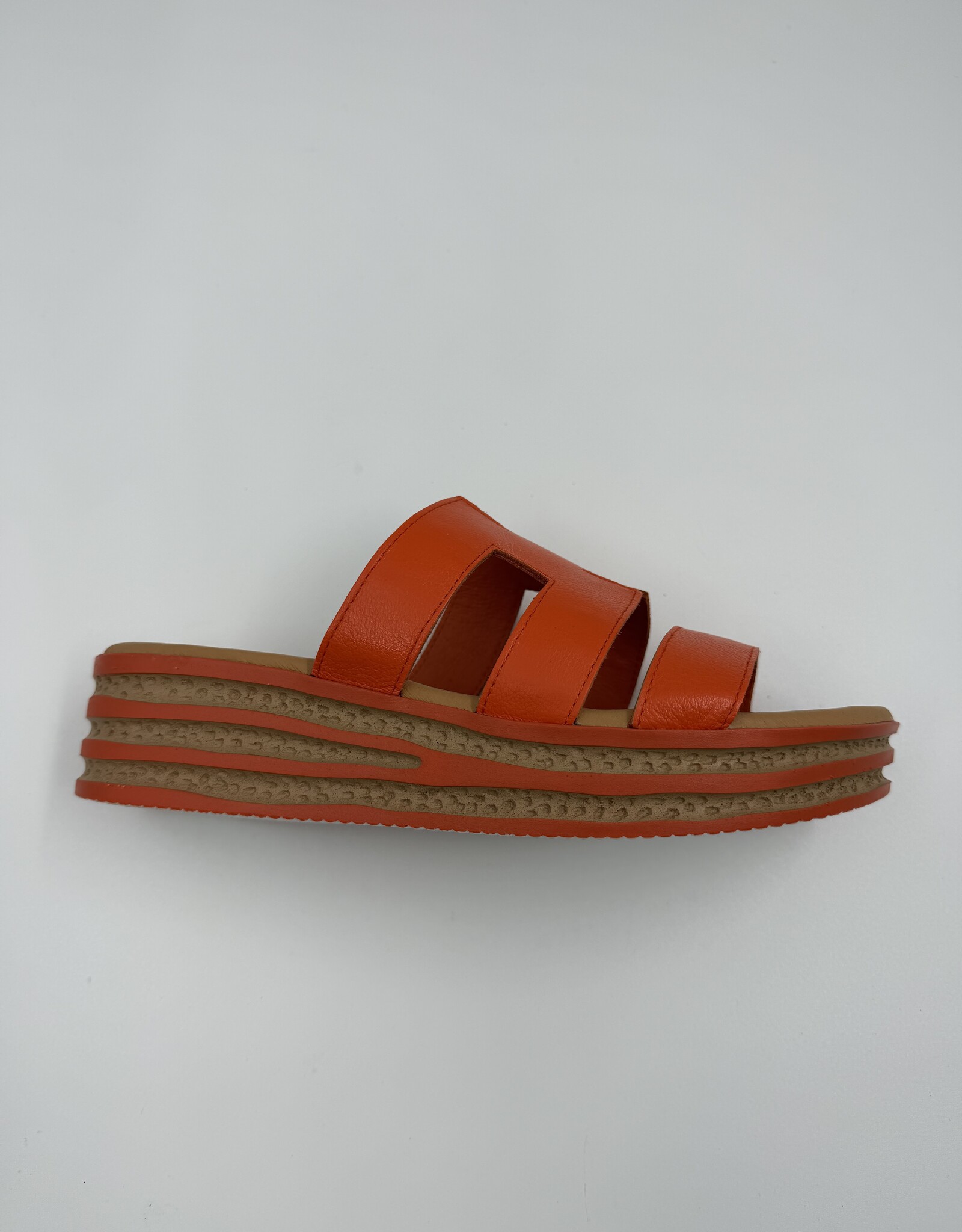 DJANGO ANDJULIETTE COPINGS