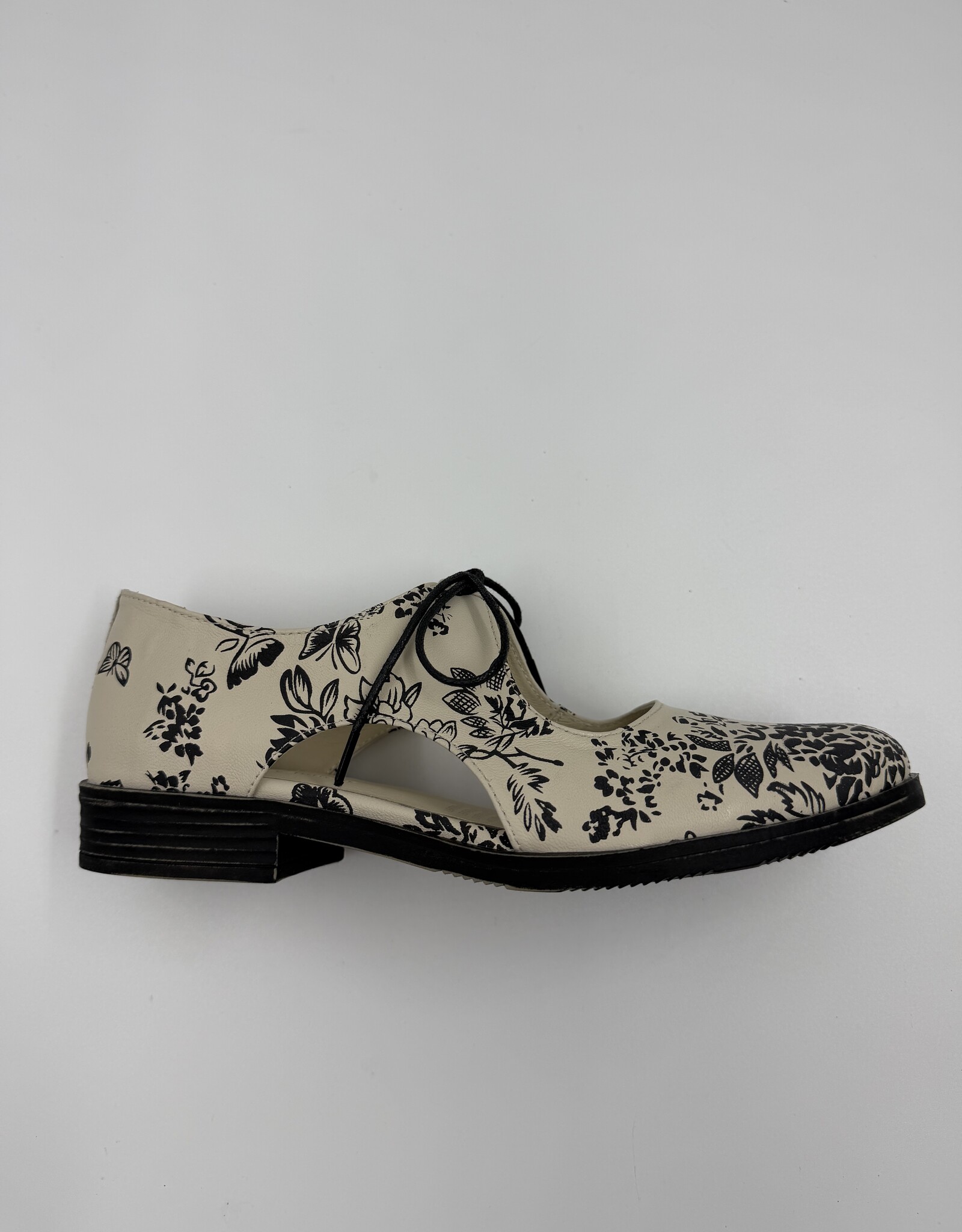 DJANGO ANDJULIETTE KEERIA