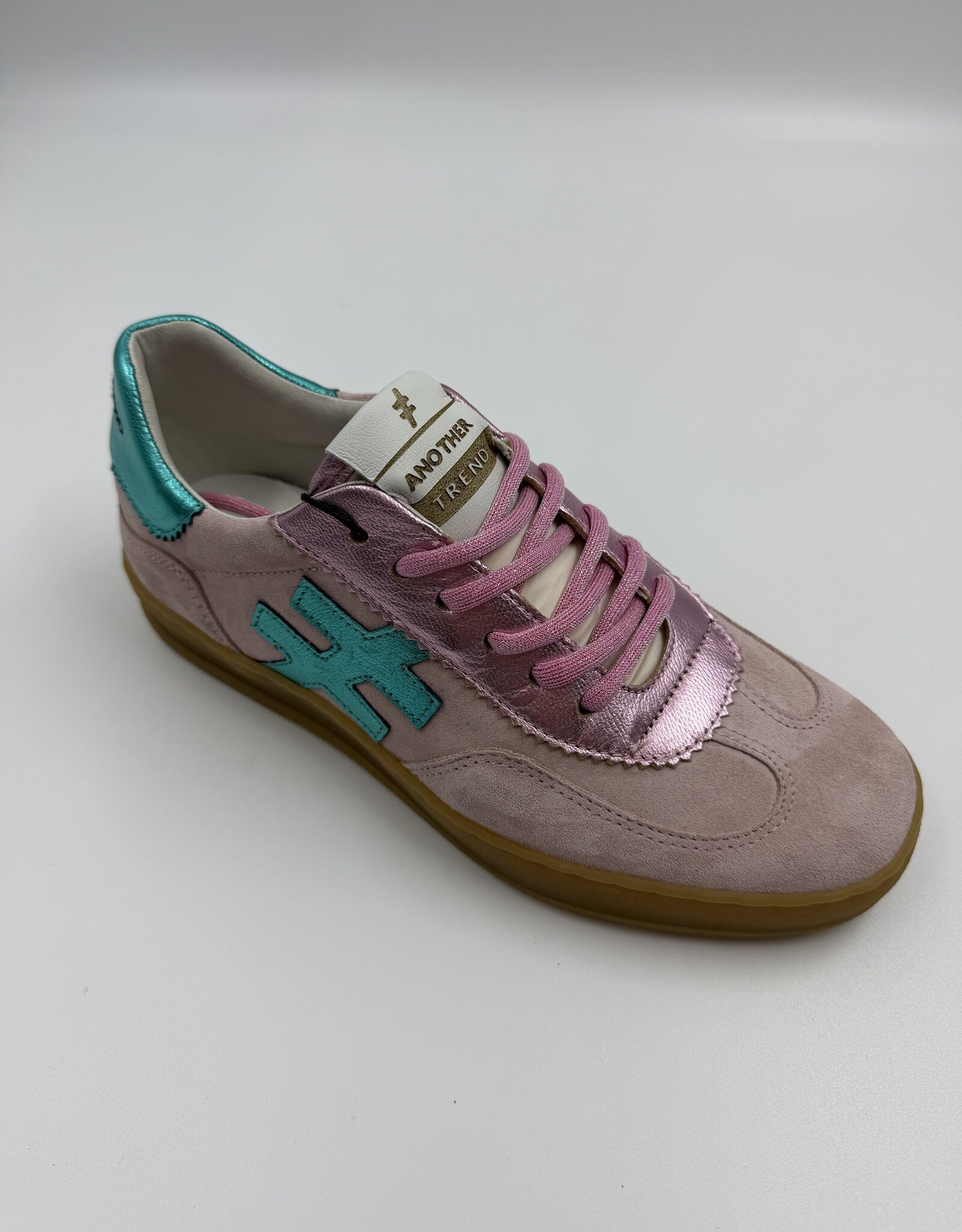 ANOTHER TREND ANOTHER TREND A032