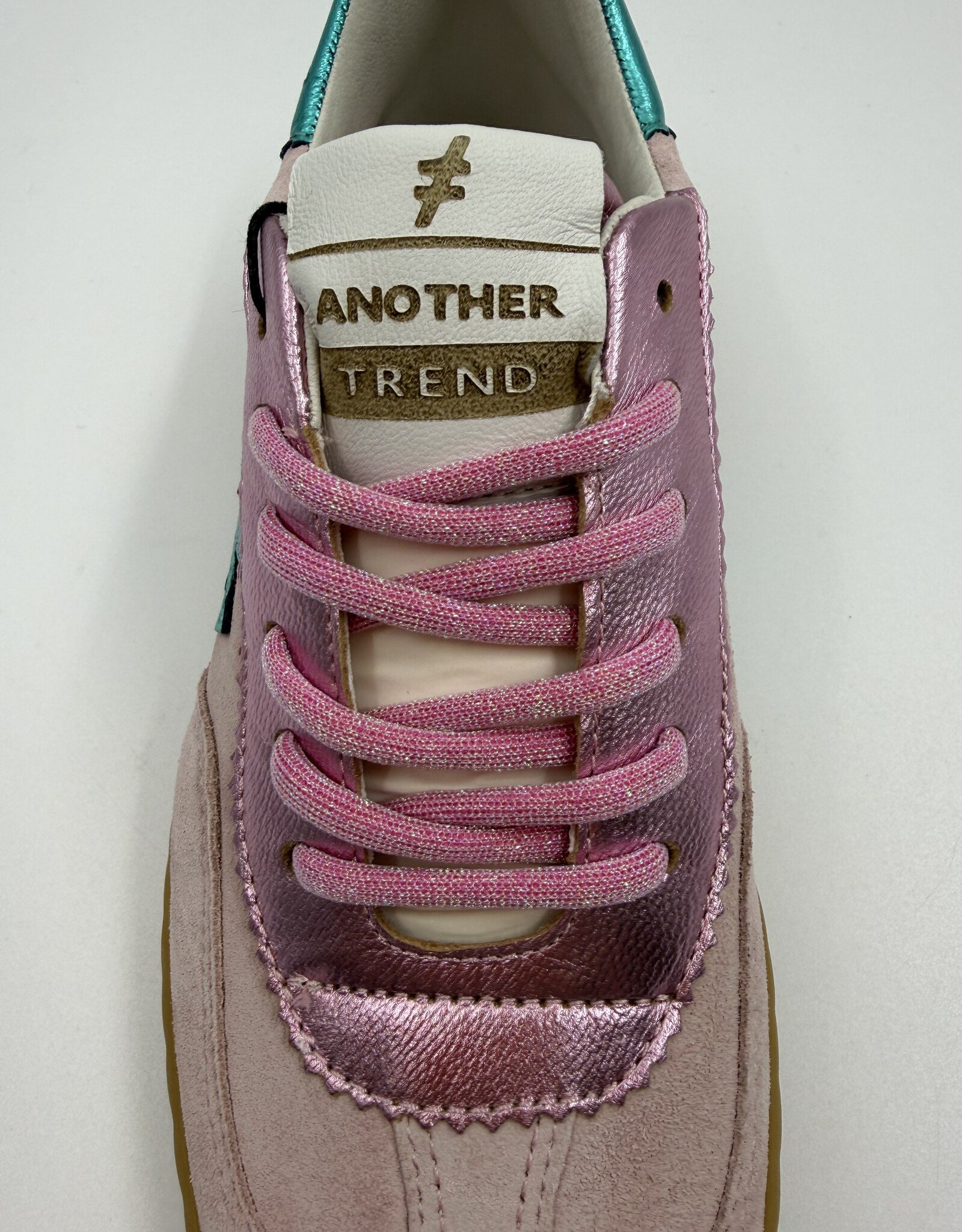 ANOTHER TREND ANOTHER TREND A032