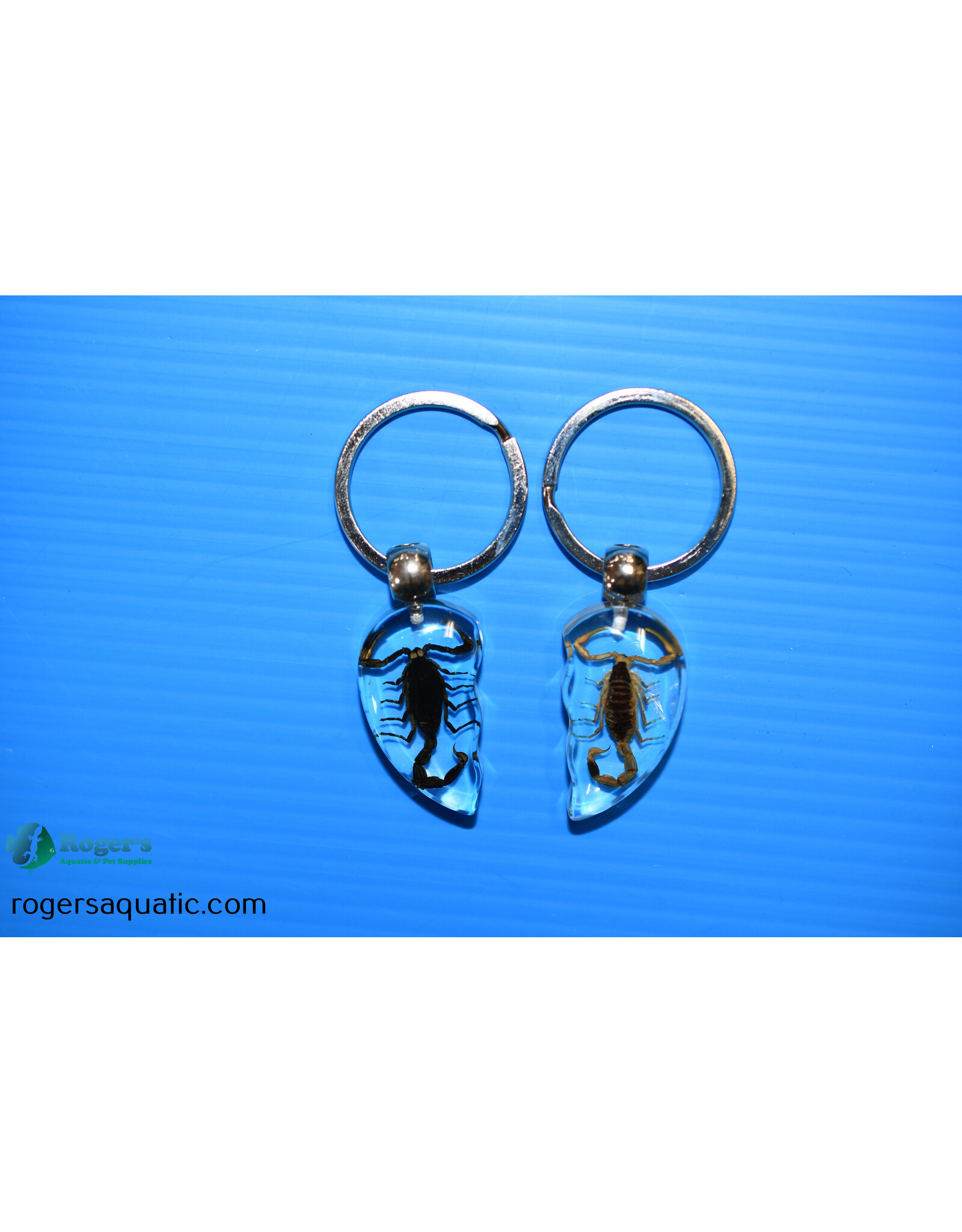 Roger's Aquatics ROGER'S AQUATIC Keychain Scorpion Heart (2 piece)