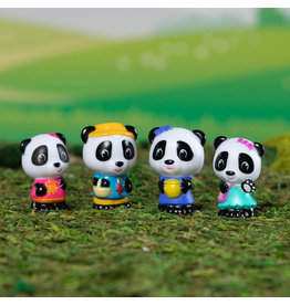 Fat Brain Timber Tots Panda Family set of 4