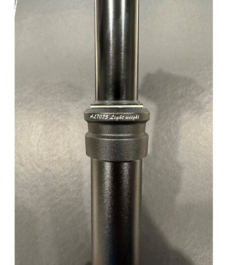 TranzX Dropper Seatpost - Internal Cable - 50mm Travel - 27.2mm x 320mm