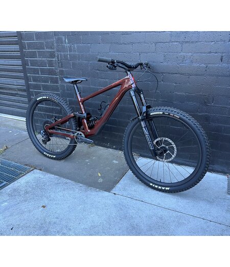 Specialized *USED* Enduro Expert Gloss Rusted Red / Redwood, size S4 (Large)