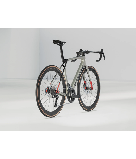 Trek Madone SL 7 Gen 8 Matte Lunar Silver