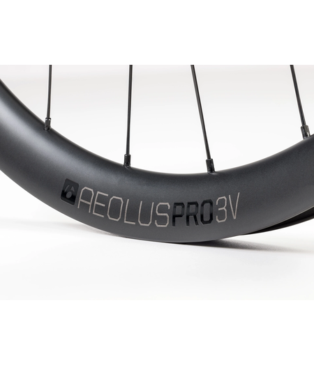 Bontrager Aeolus Pro 3V TLR Disc Road Wheel Rear, Shimano/SRAM Road 11-speed Black/Anthracite