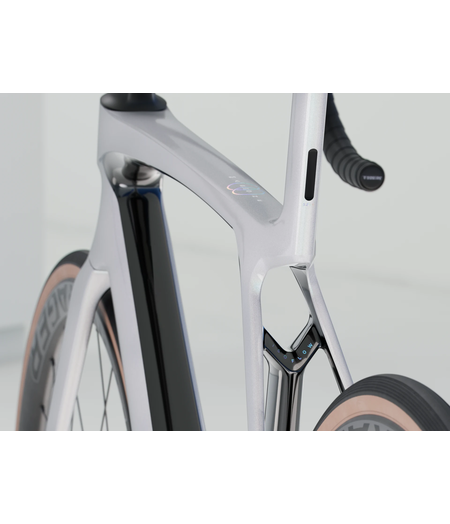 Trek Madone SL 6 Gen 8 White Prismatic