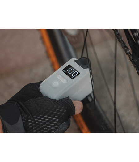 Topeak E-Booster Digital Electric Pump for Cycling Tyre Inflation
