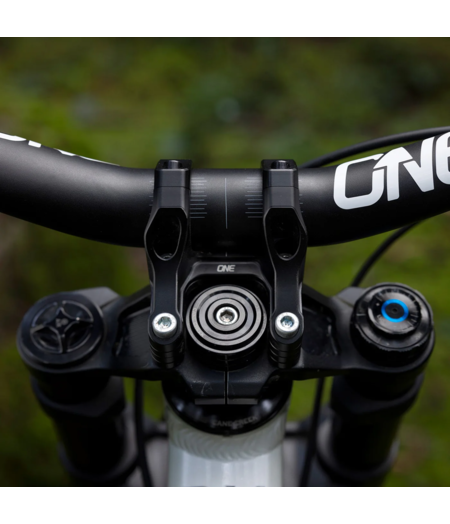 OneUp V2 Carbon Handlebar 35mm Bar Dia.