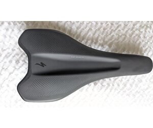 Henge DH Saddle with TI rails 130mm