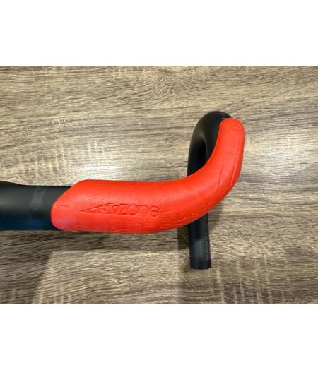 Bontrager *BLEM* Pro IsoCore VR-SF OE Carbon Handlebar 40cm at Hoods (42cm at Drops) Satin Black