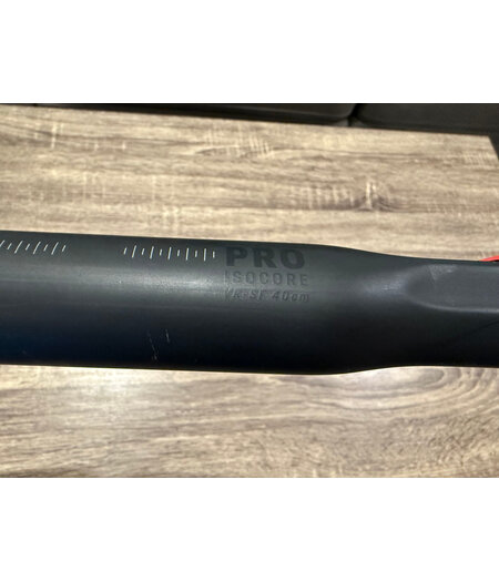 Bontrager *BLEM* Pro IsoCore VR-SF OE Carbon Handlebar 40cm at Hoods (42cm at Drops) Satin Black