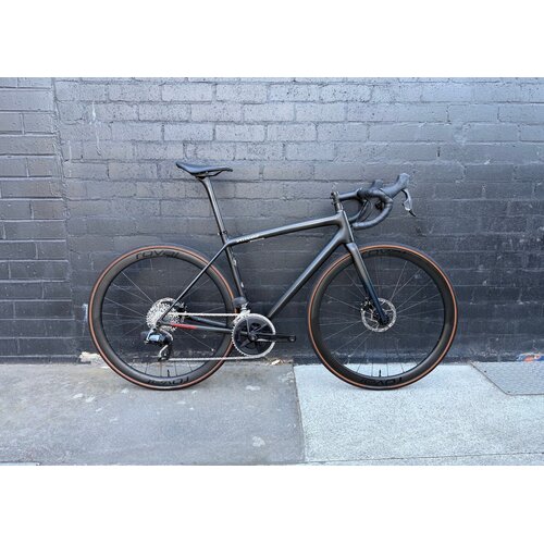 Specialized *USED* Aethos Comp - Rival eTap AXS Satin Carbon/Teal Tint Fade/Flake Silver, size 54cm