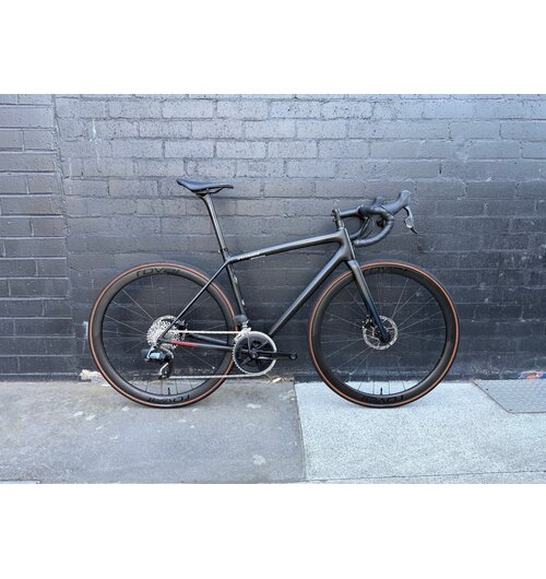 Specialized *USED* Aethos Comp - Rival eTap AXS Satin Carbon/Teal Tint Fade/Flake Silver, size 54cm