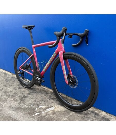 Specialized *USED* Tarmac SL8 Pro Custom Build SRAM Force / Classified Hub Gloss Carbon / Metallic Vivid Pink Strata / Electric Green, size 54cm
