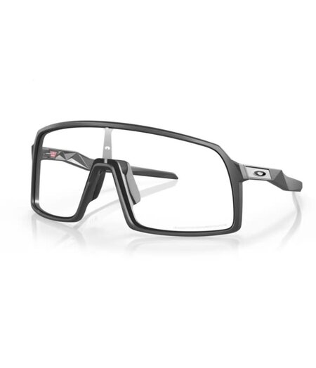 Oakley Sutro Matte Carbon/ Photochromic Clear to Black