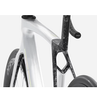 Trek Madone SL 7 Gen 8 Gloss Crystal White/Matte Deep Smoke