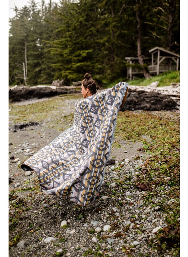 Tofino Beach Blanket - DAZED