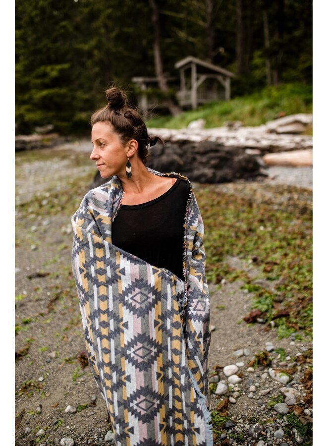 Tofino Beach Blanket - DAZED