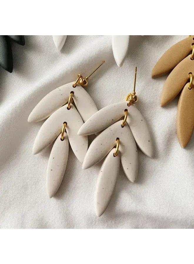 Dhalia Clay Dangle Earrings