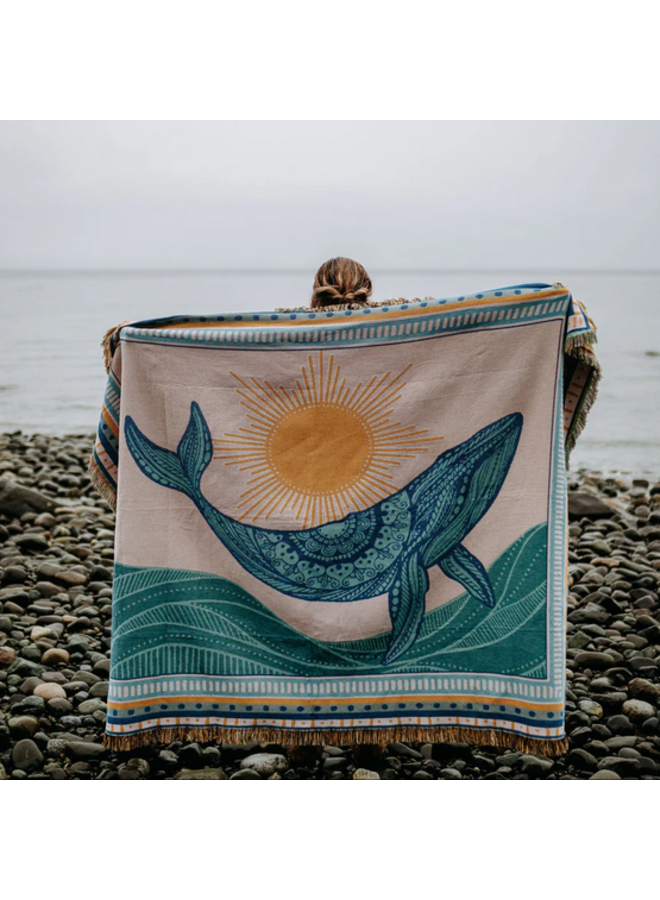 Sunrise Humpback 100% Cotton Woven Blanket