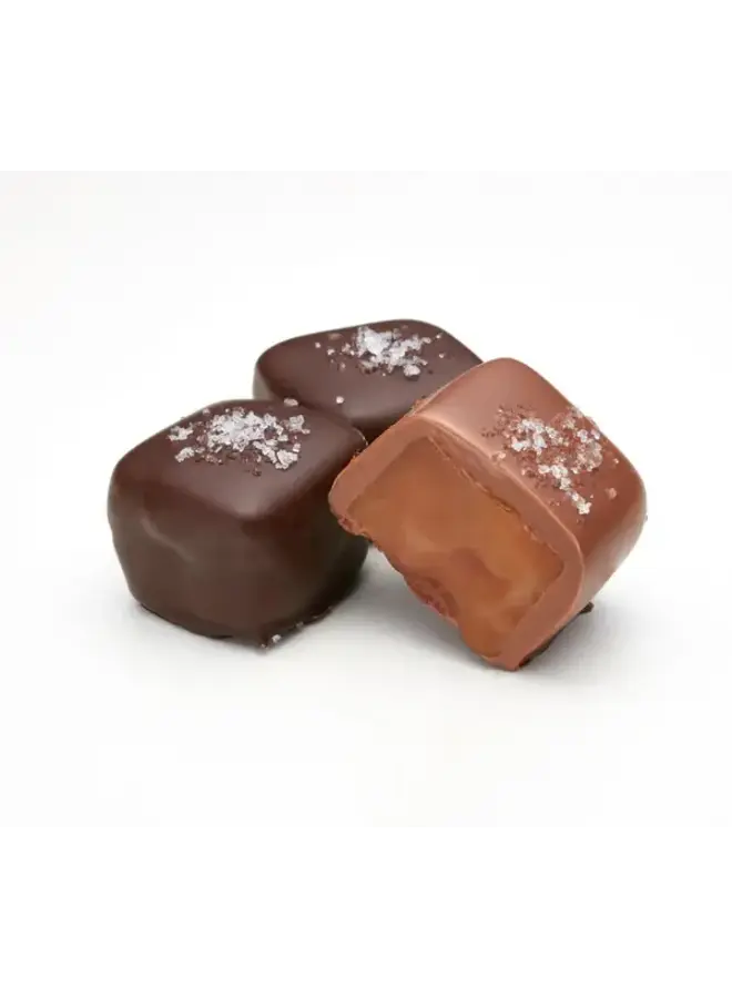 Milk & Dark Chocolate Sea Salt Caramels Box (9 pcs.) 126g