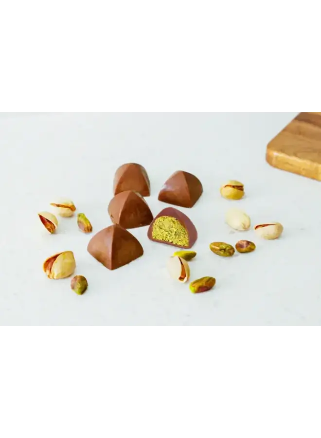 Milk Chocolate with Pistachio and Kunafa Box (5 pcs.) 60g