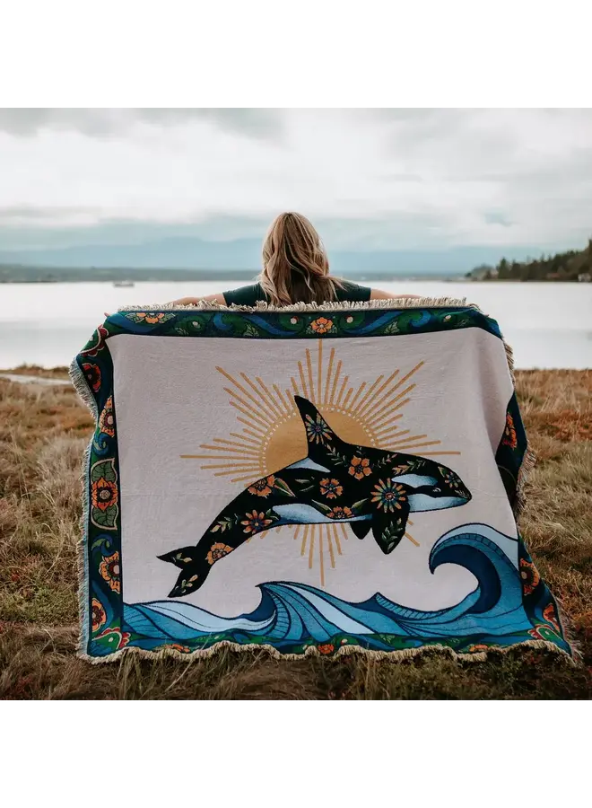 Retro Orca 100% Cotton Woven Blanket