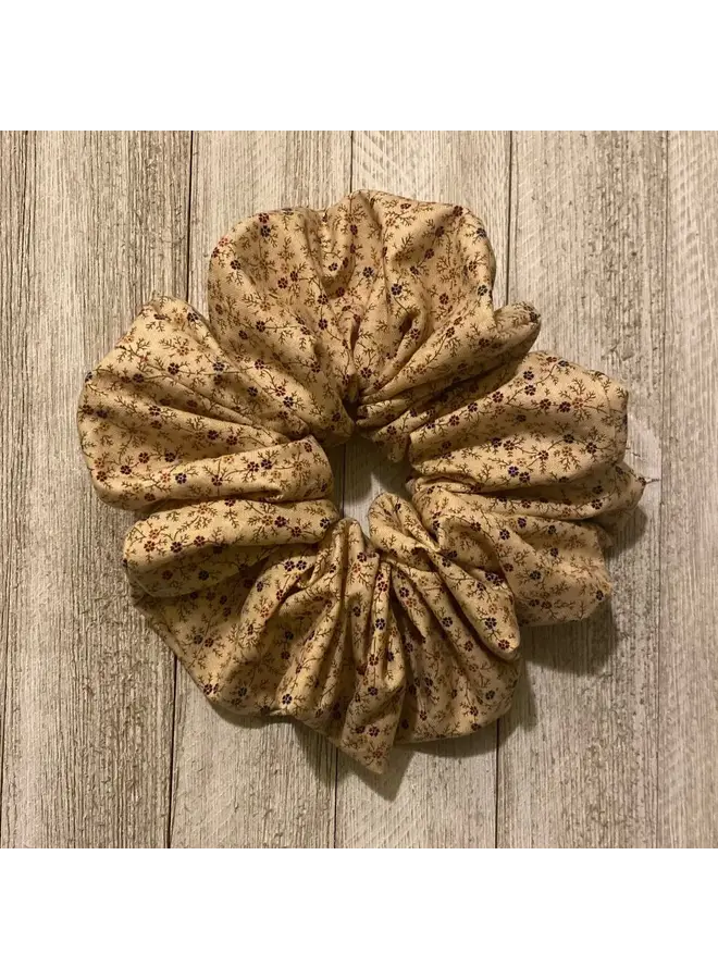 Ivory Garden Scrunchie