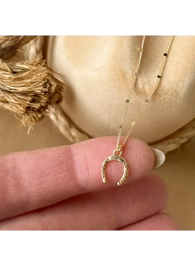 Gallop Grace Necklace 18"
