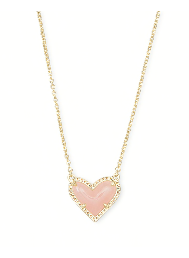 Ari Heart Gold Pendant Necklace in Rose Quartz