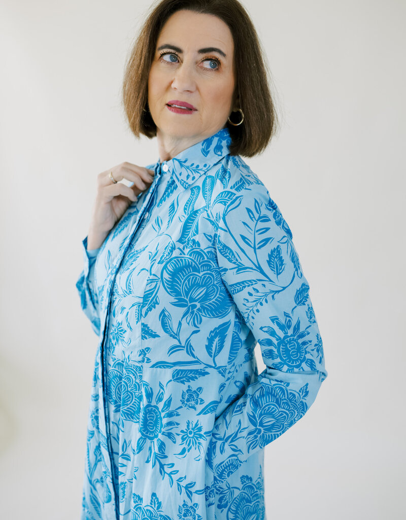 Livro Classic Shirt Dress Blue Blossoms
