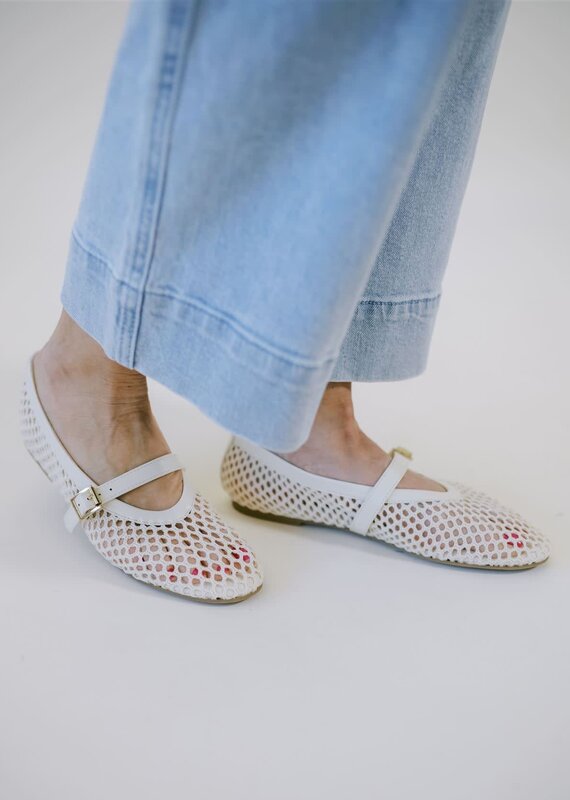 Coconuts by Matisse Nolita Ballet Flat Ivory