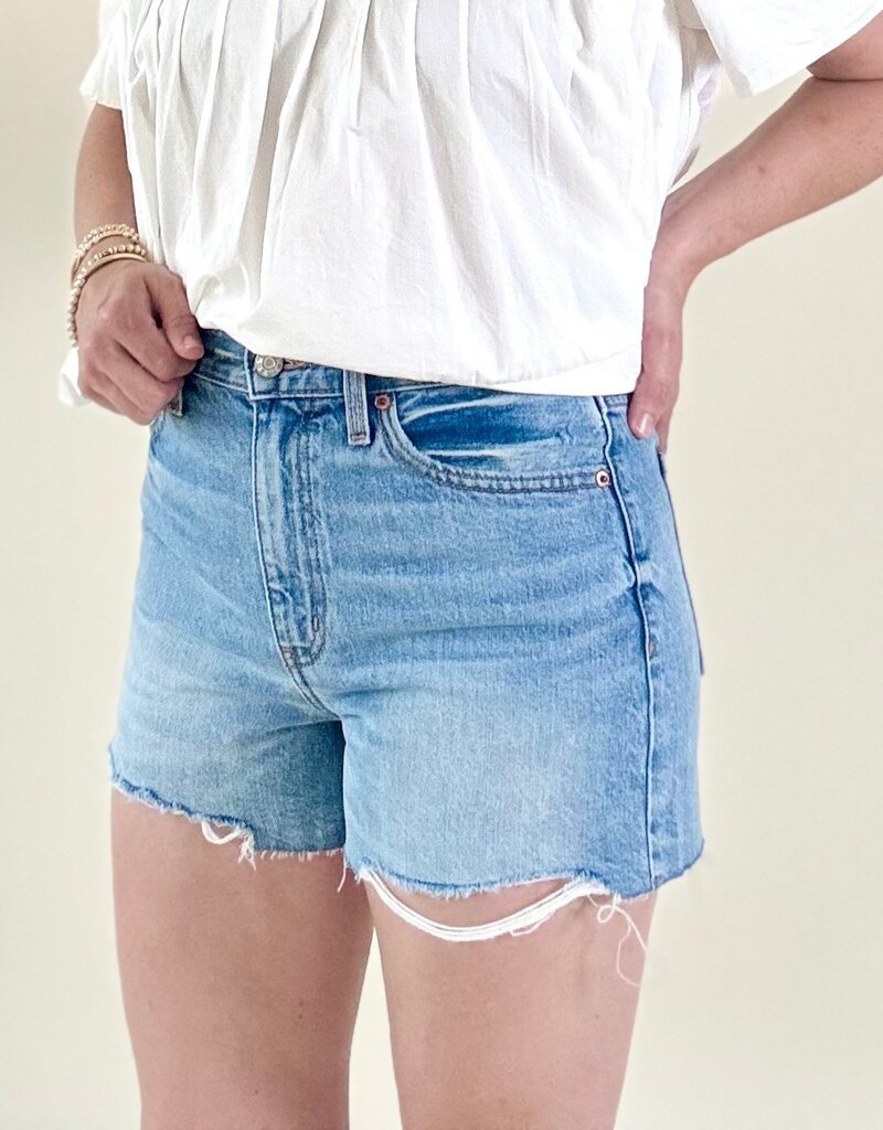 Daze Troublemaker High Rise Short Ice Cream Vintage
