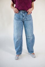 Hidden Sammie Patch Pocket Barrel Jean
