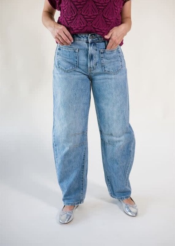 Hidden Sammie Patch Pocket Barrel Jean