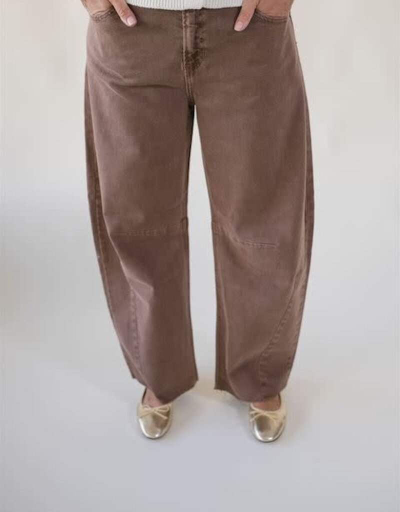 Just Black Vintage Espresso Barrel Jean