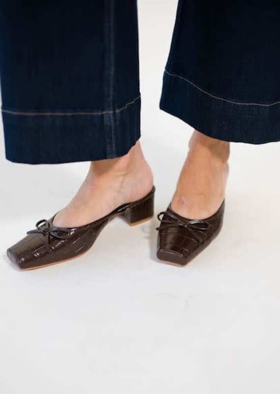 Coconuts by Matisse Geneva Heeled Mule Coffee Croc