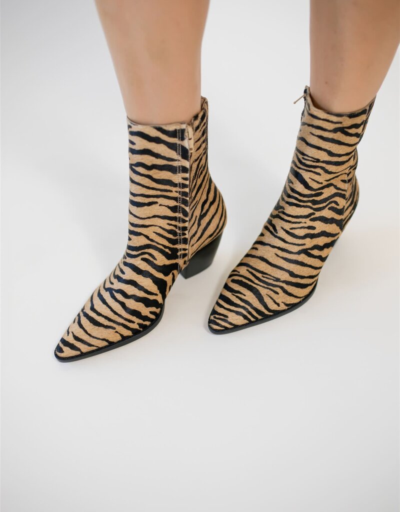 Matisse Caty Ankle Boot Tiger