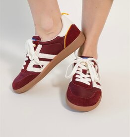 Back 70 Ghost N Sneaker Wine