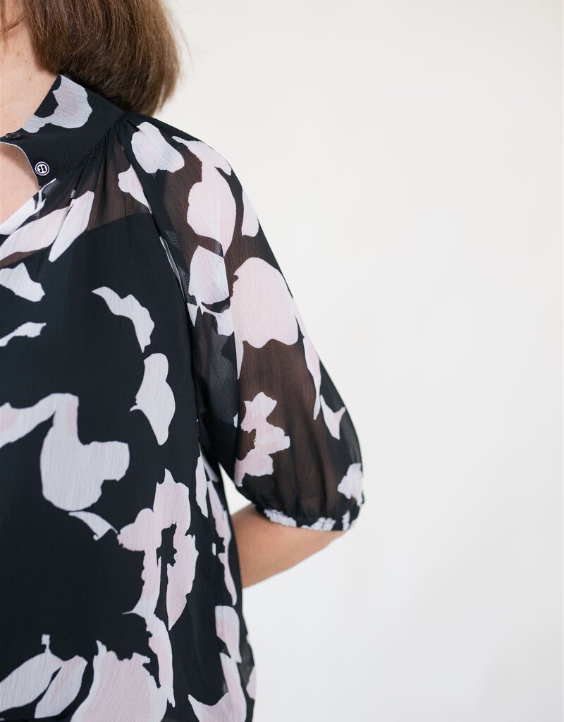 Sanctuary Keep Me Close Blouse