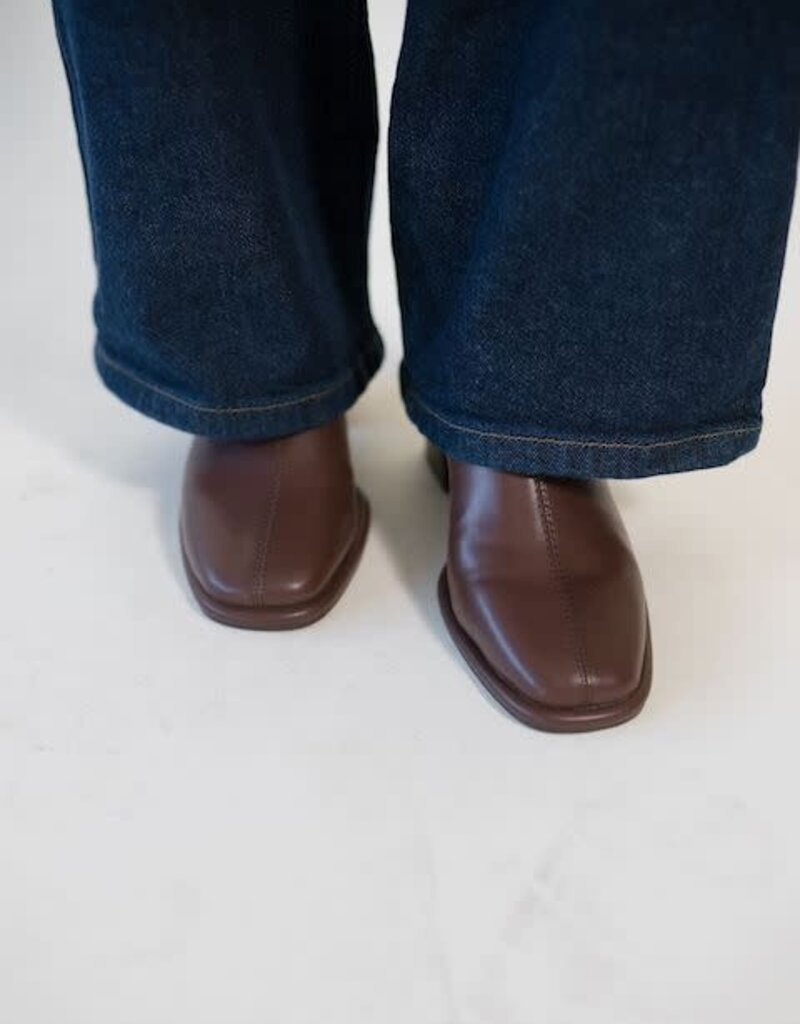 Steve Madden Pammy Boot Brown