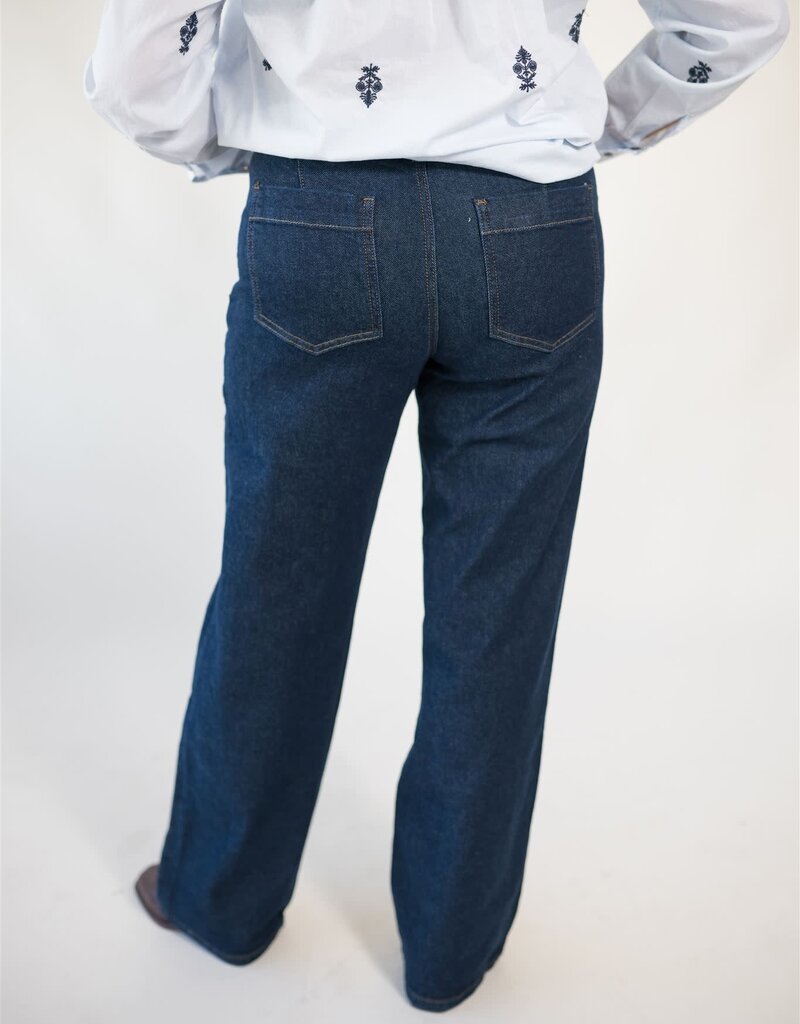 Sanctuary Marine Full Length First Sight