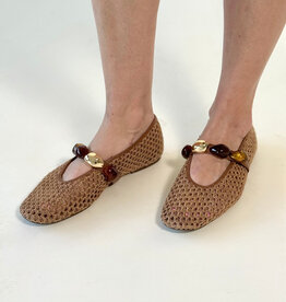 Steve Madden Poppin Brown Raffia Embellished Flat