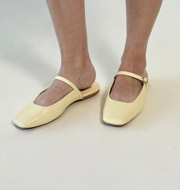 DV Fairo Mule Butter