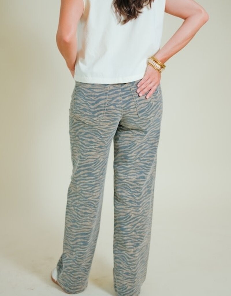 Hidden Logan Tiger Print Jean